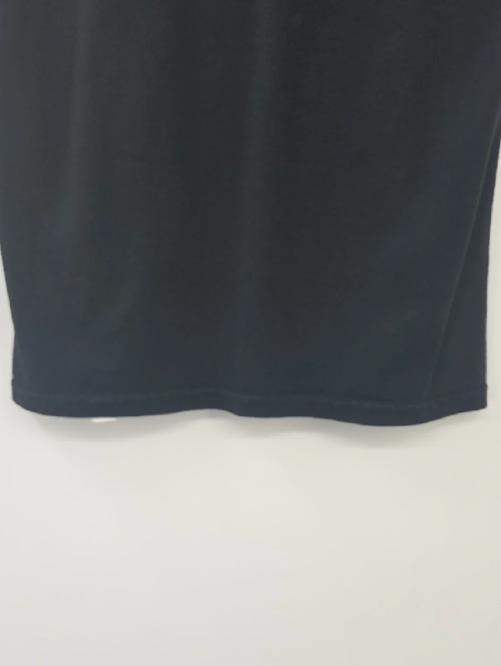 Gildan black short